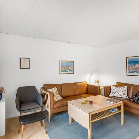 Heida - 1-5km From The Sea By Interhome *