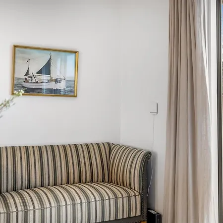 Heida - 1-5km From The Sea By Interhome 펜션 *